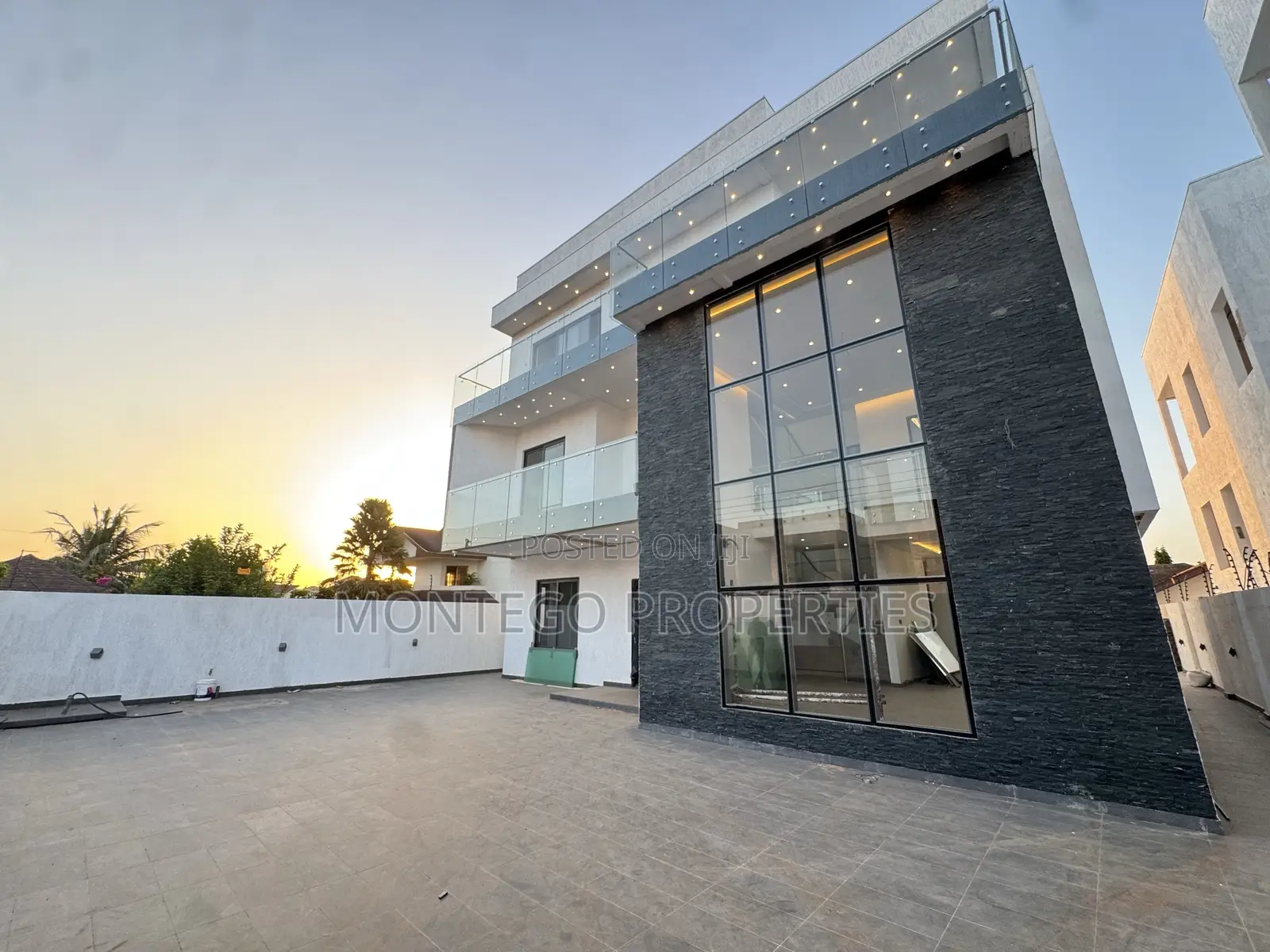 4bdrm House in East Legon, Adjiriganor for sale in Adjiriganor