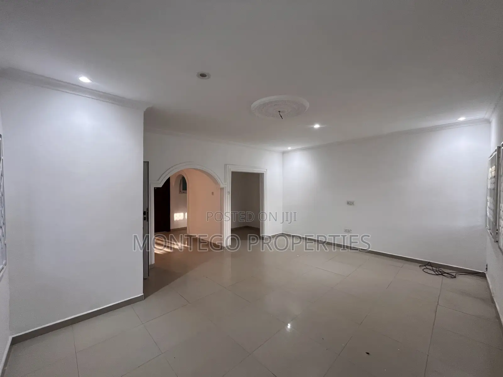 3bdrm House in School Junction, Adjiriganor for rent in Adjiriganor