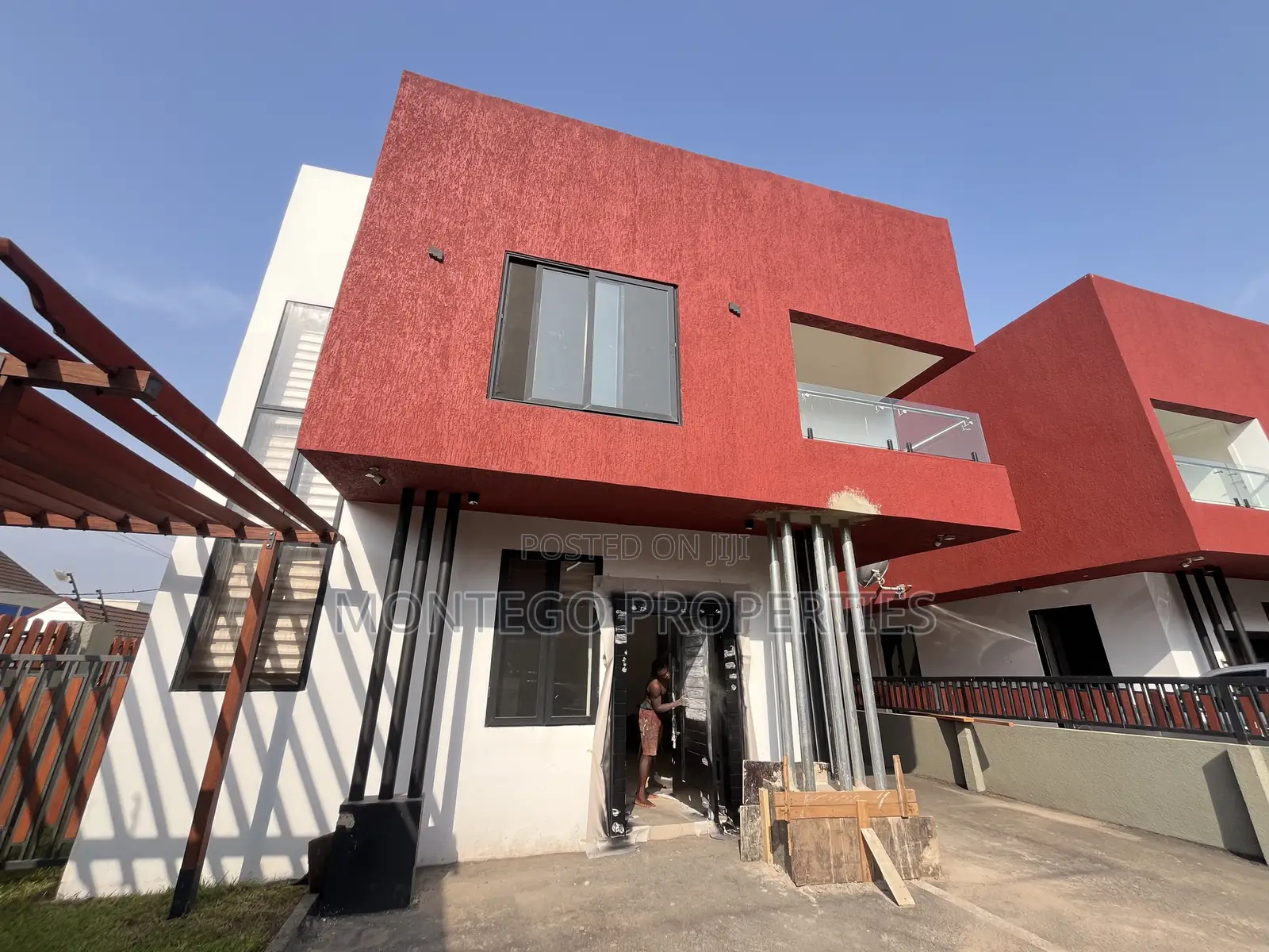 3bdrm Townhouse / Terrace in East Legon, American House for rent in American House