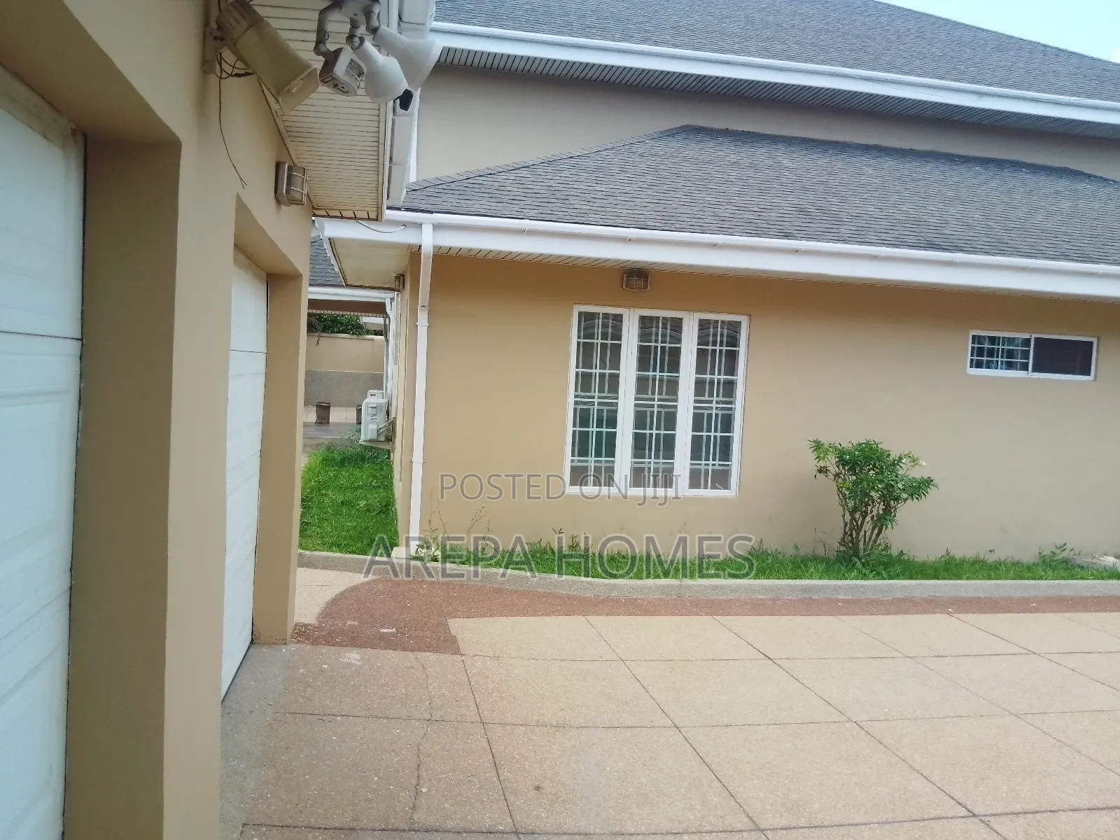4bdrm Mansion in Arepa Homes, American House for rent in American House