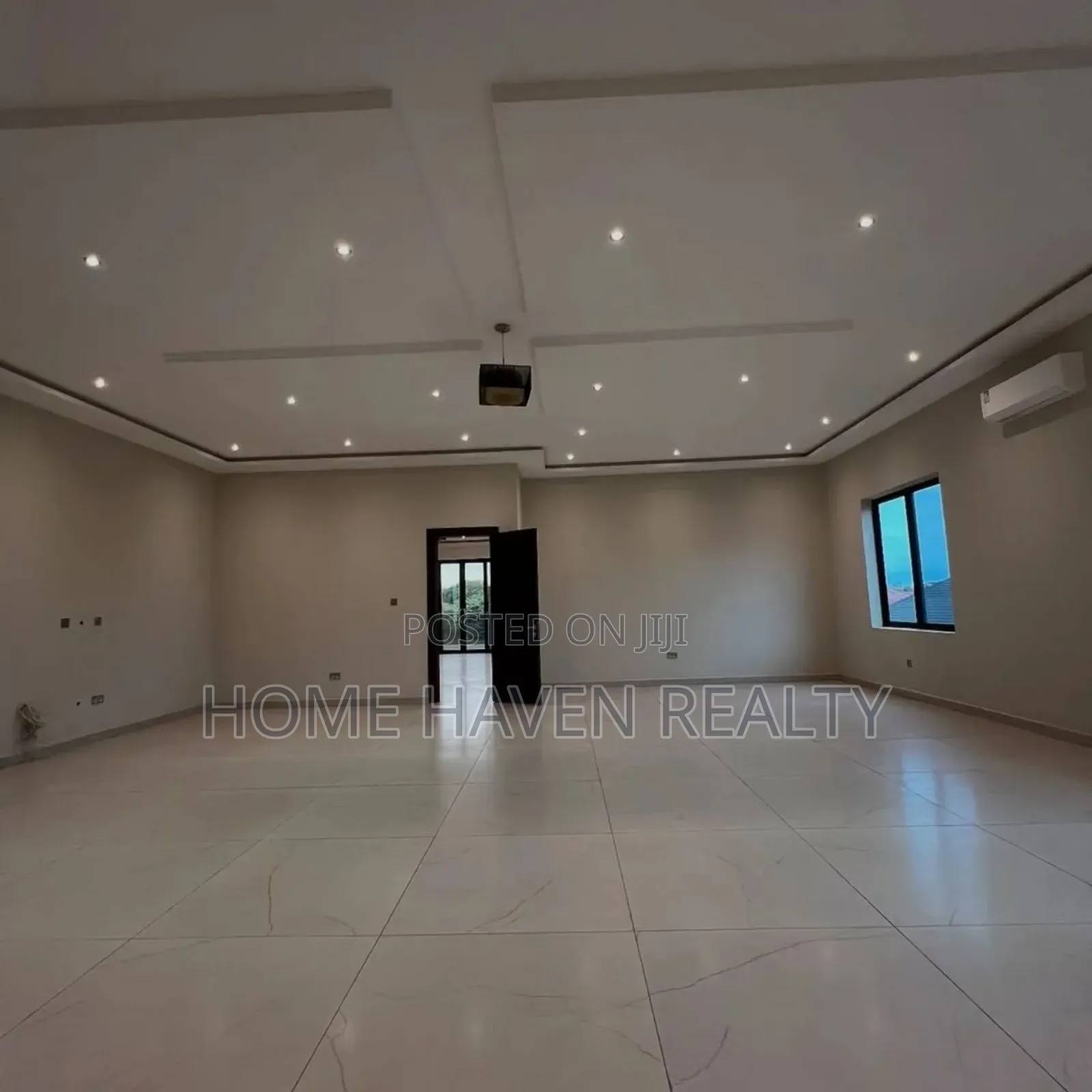 5bdrm House in East Airport, Manet Junction for sale in Manet Junction