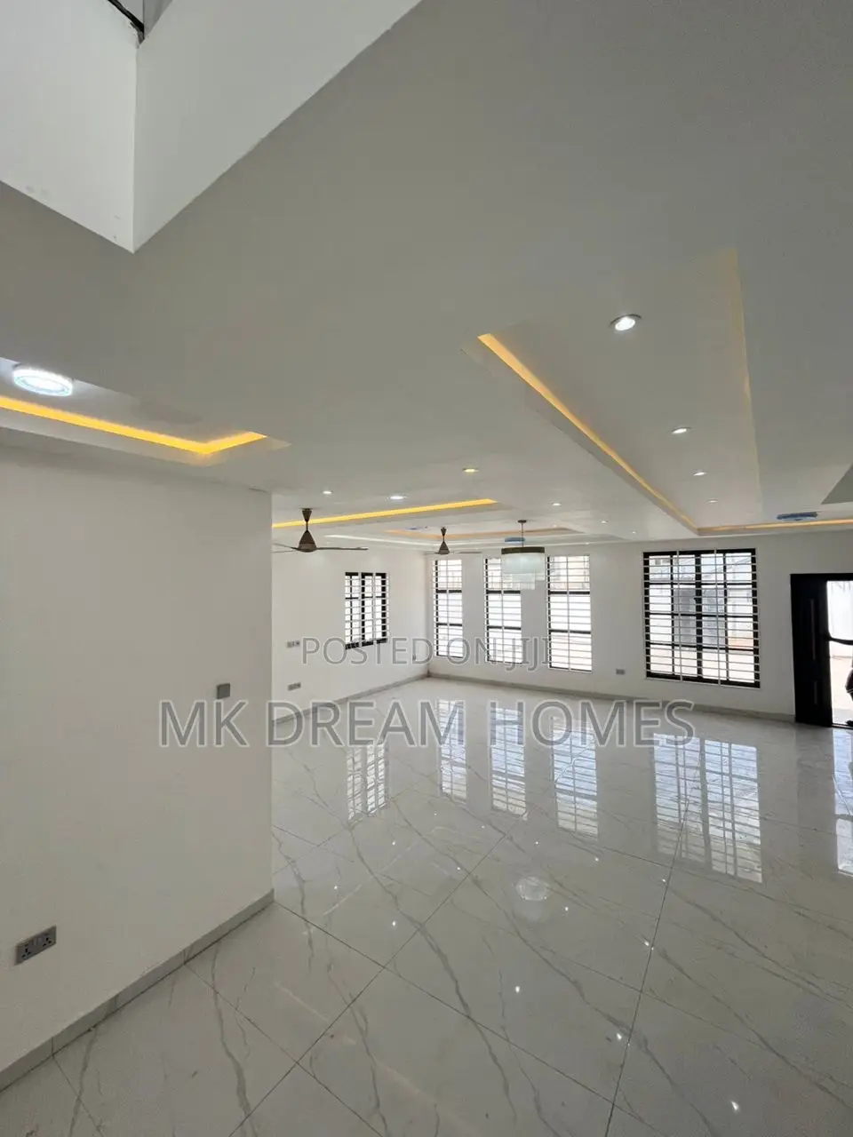 4bdrm House in Lake Side Estate for sale in Lake Side Estate