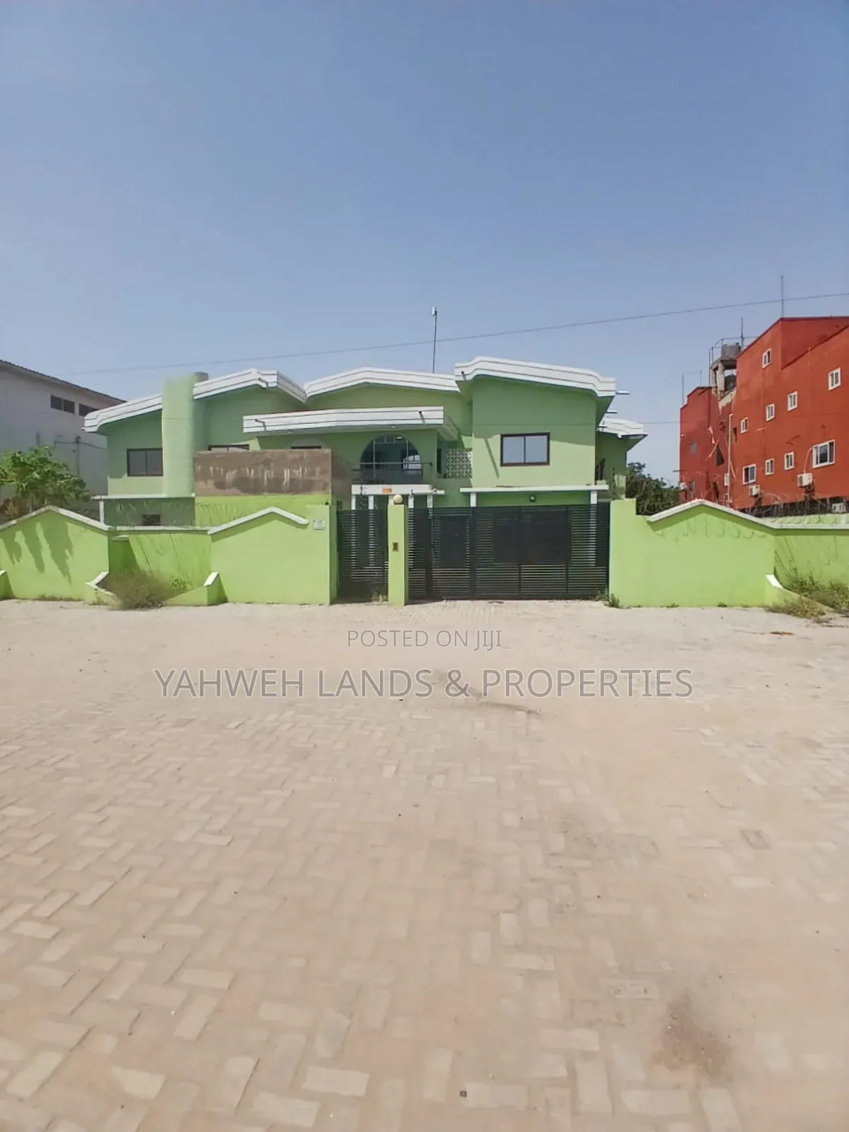 10bdrm House in Spintex, Baatsona Total for rent in Baatsona Total