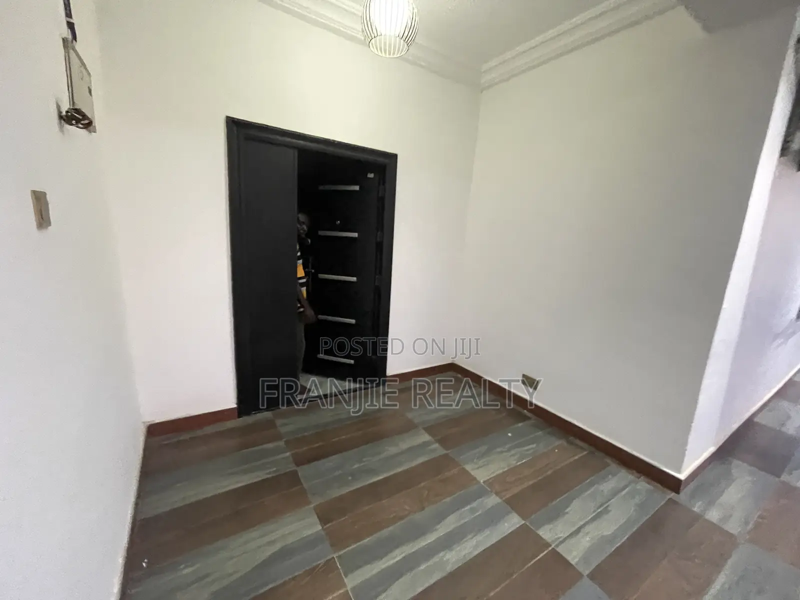 2bdrm Apartment in Franjie Realty, Lapaz for rent in Lapaz