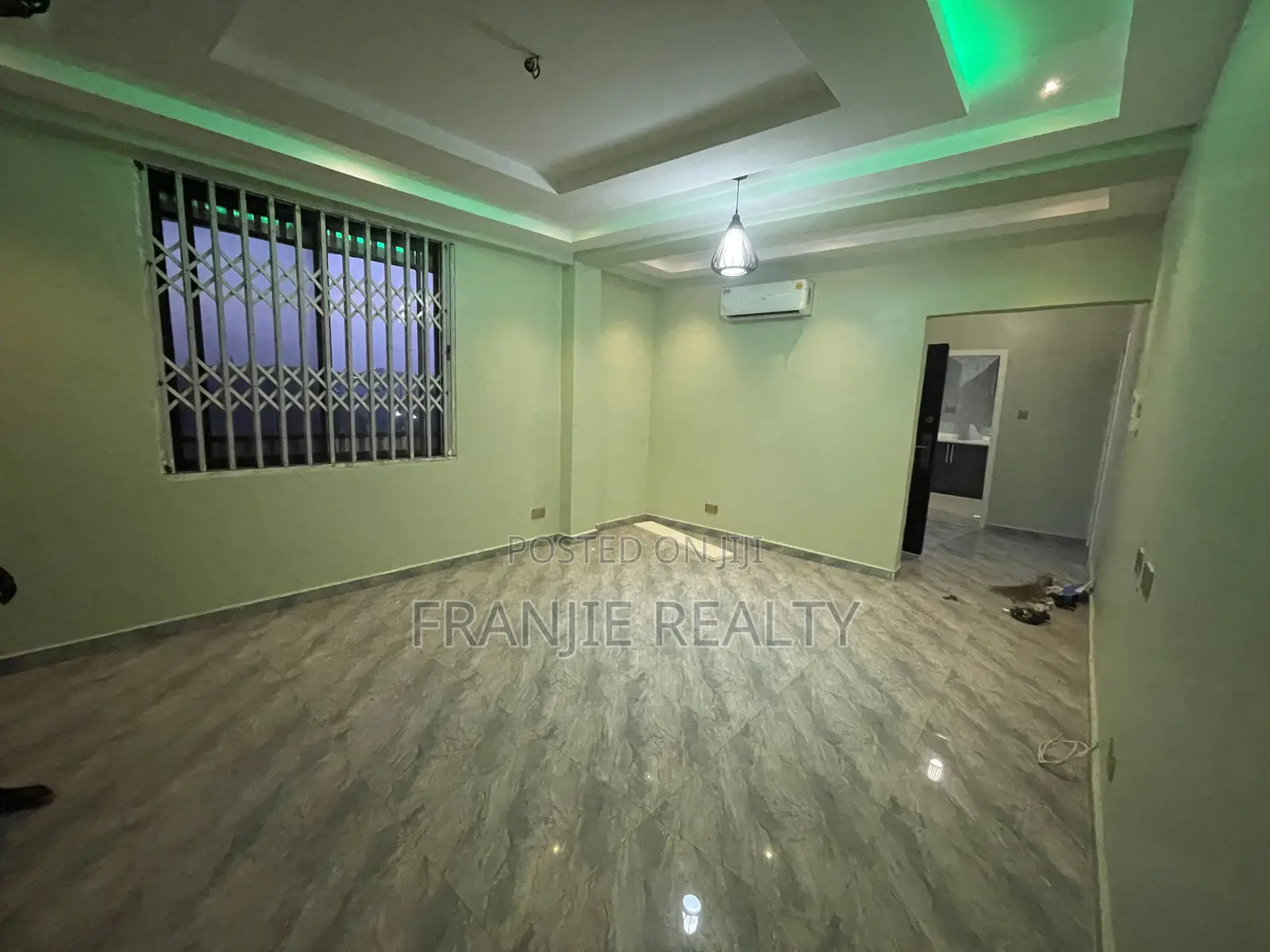 2bdrm Apartment in Franjie Realty, Lapaz for rent in Lapaz