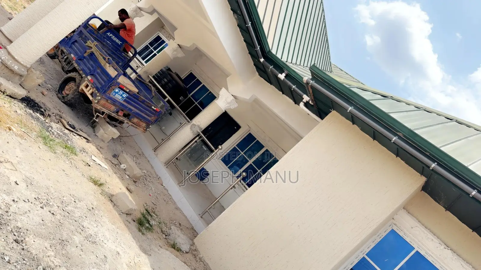5bdrm House in Apagya Nursing, Afigya-Kwabre for sale in Afigya-Kwabre