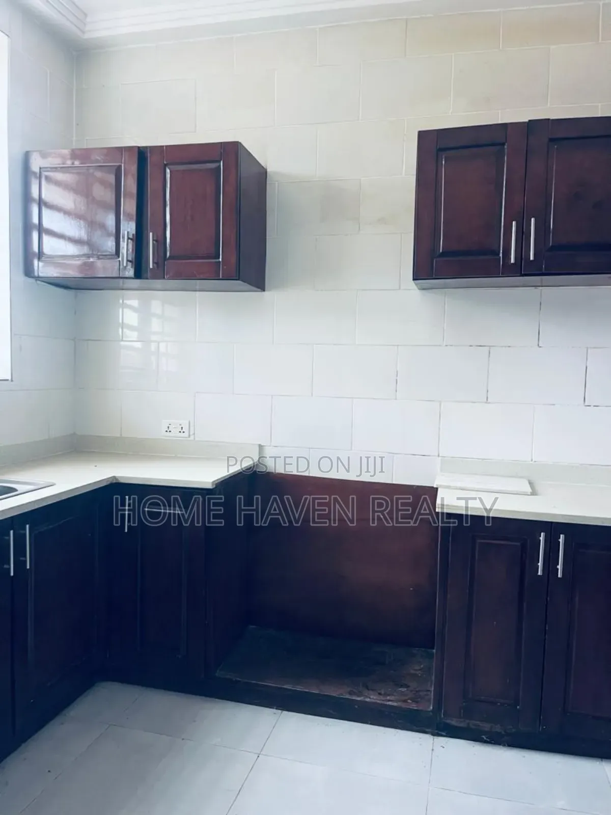 3bdrm Apartment in East Legon, Police Station for rent in Police Station