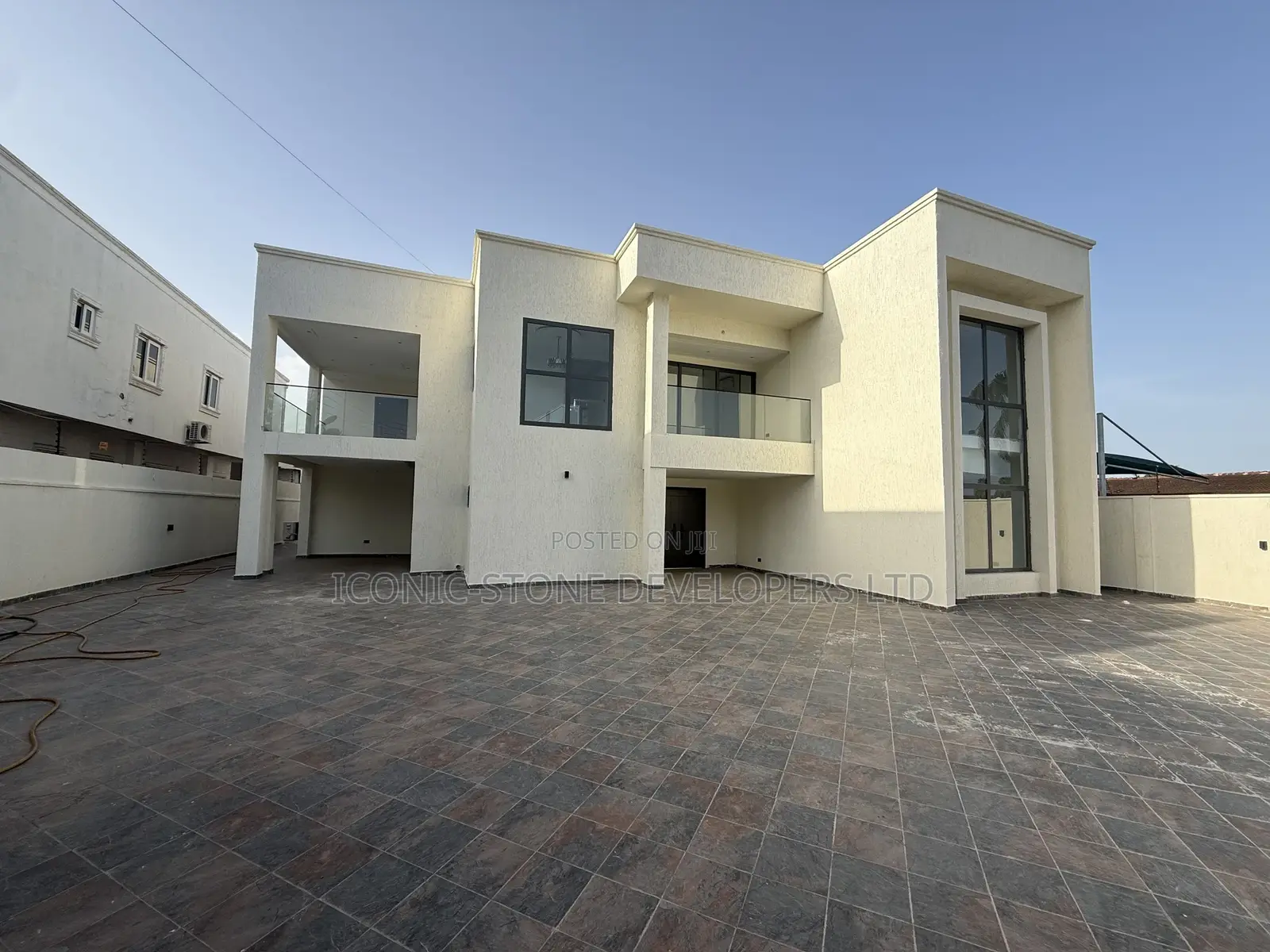 5bdrm House in East Legon, A&C Mall Area for sale in A&C Mall Area
