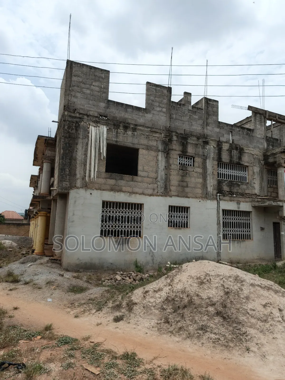 18bdrm Block of Flats in Free Will Agency, Kumasi Metropolitan for sale in Kumasi Metropolitan