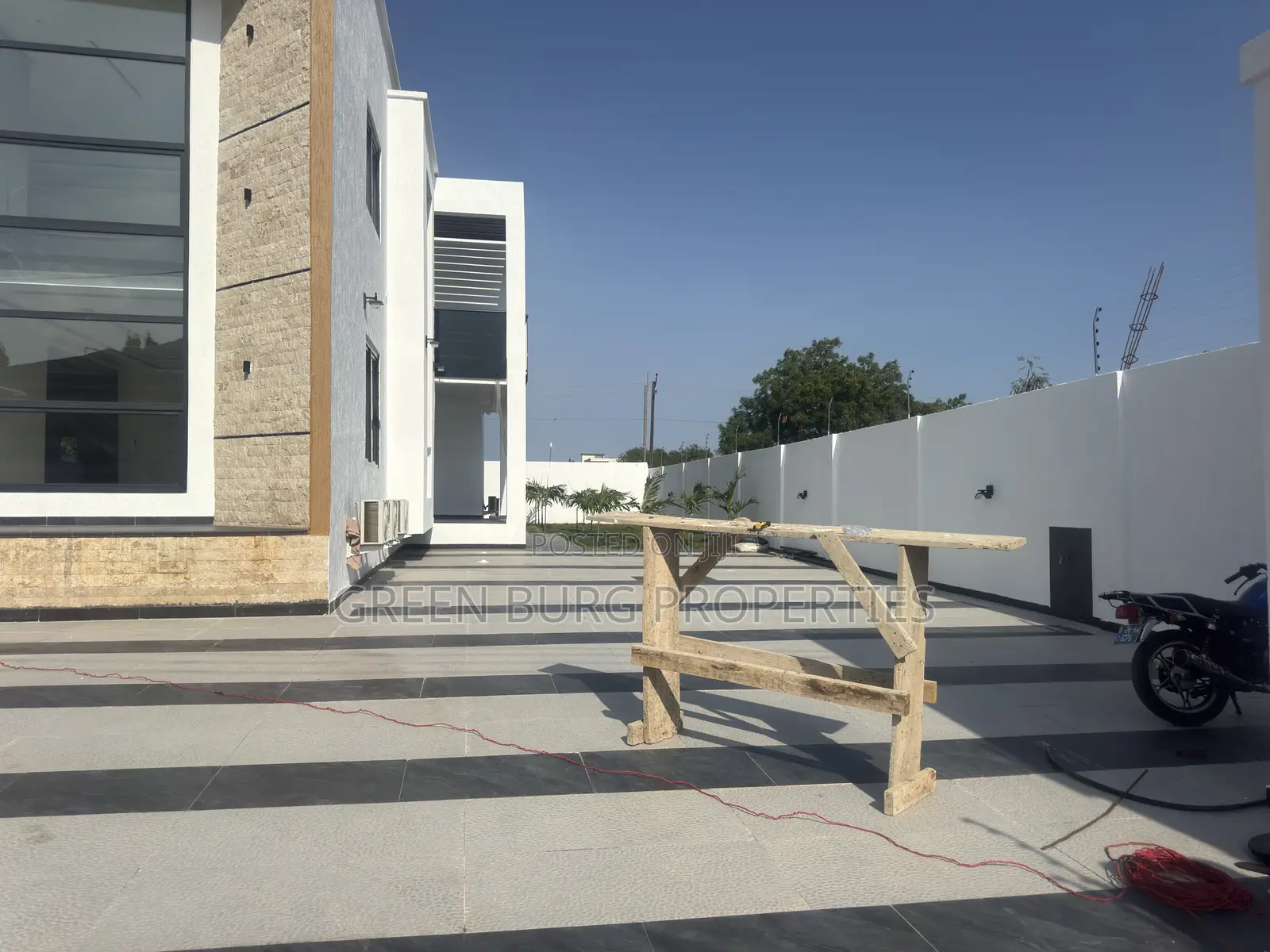 6bdrm House in East Legon for sale in East Legon
