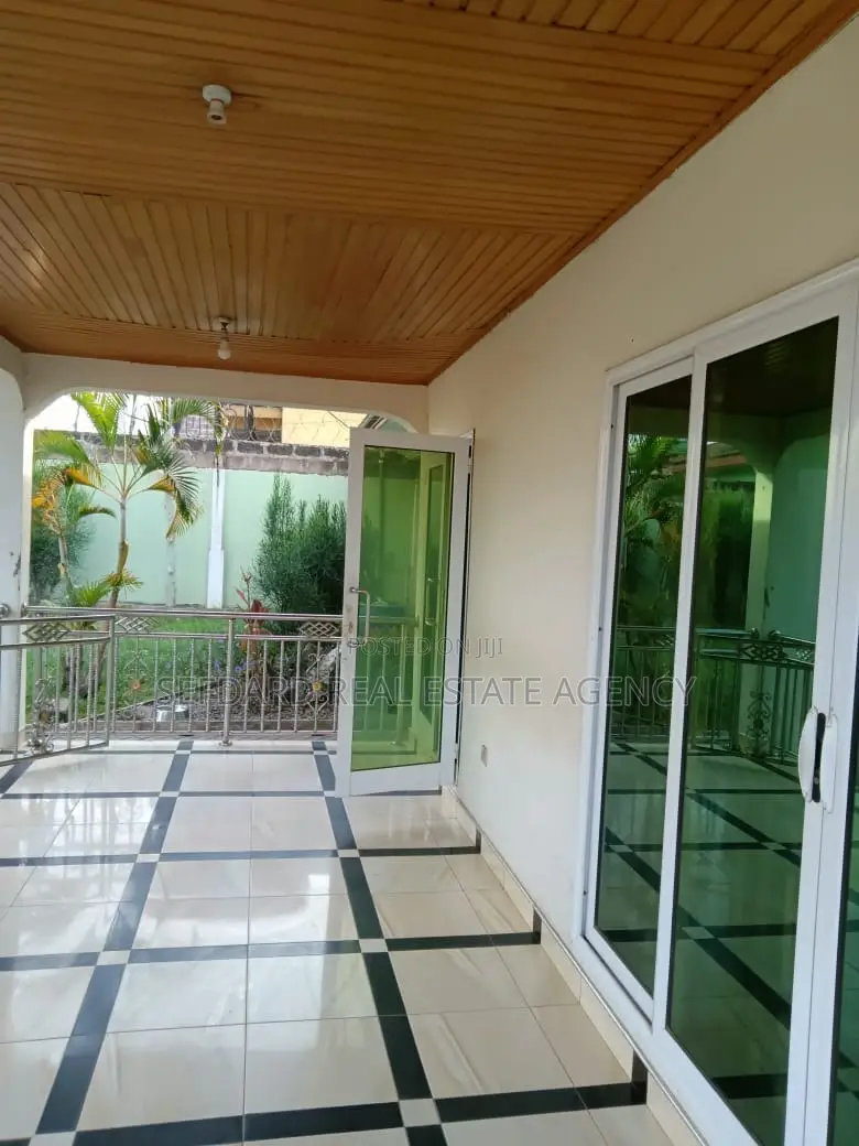 4bdrm House in Sefdard Properties, Ablekuma for rent in Ablekuma