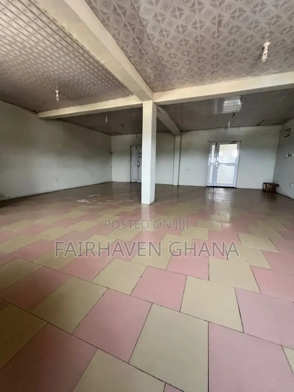 Shop for Rent in Labadi