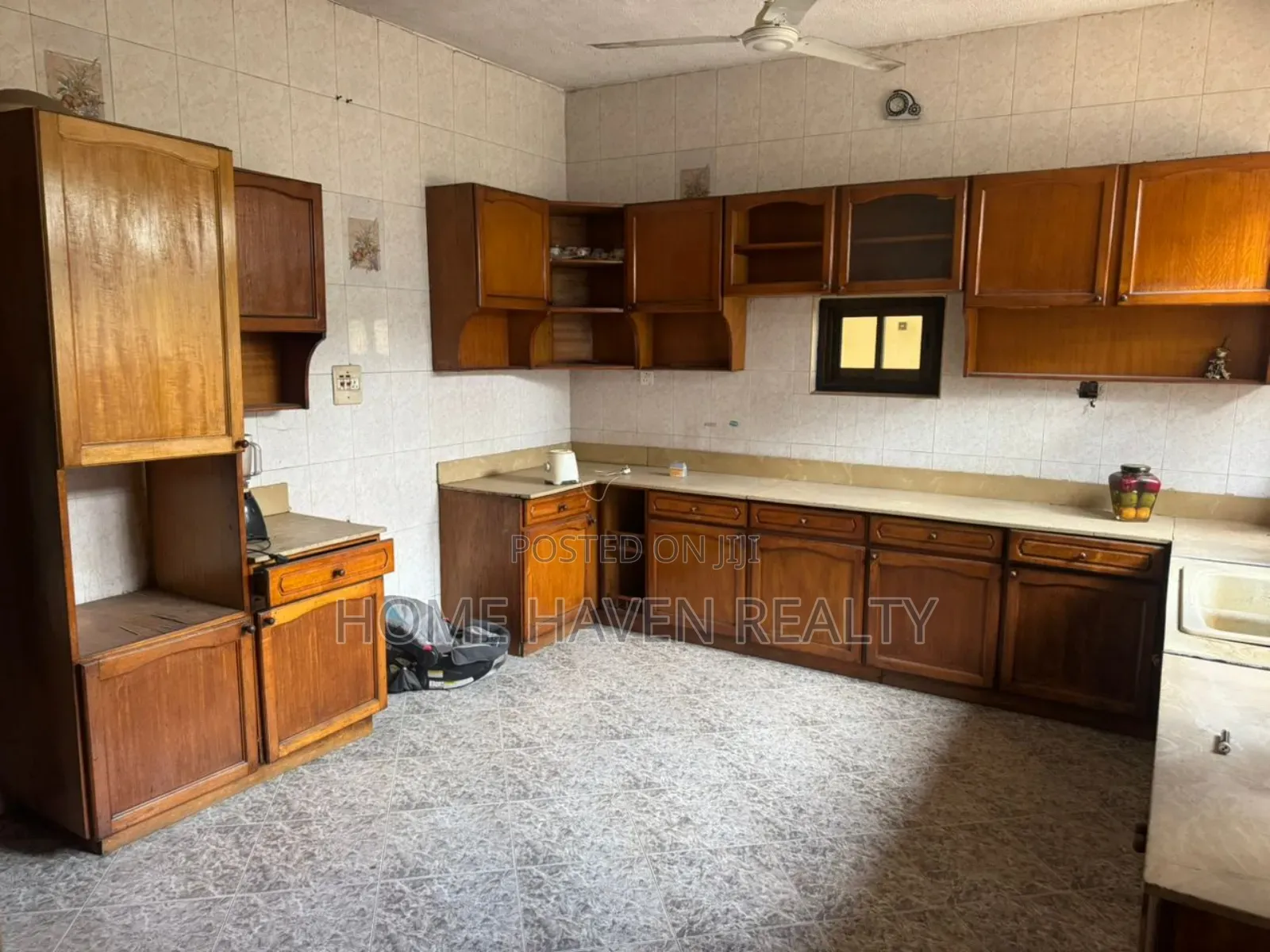 4bdrm House in Achimota Abc, Neoplan for sale in Neoplan