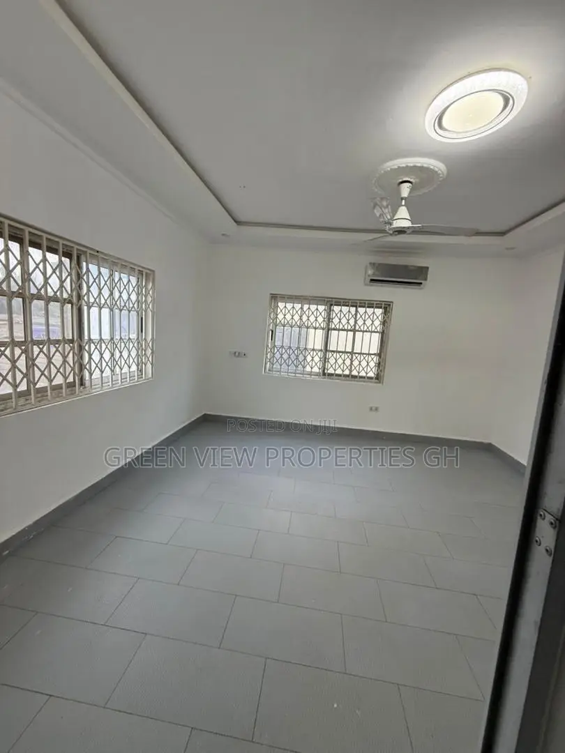 4bdrm Duplex in West Hills Mall Area for rent in West Hills Mall Area