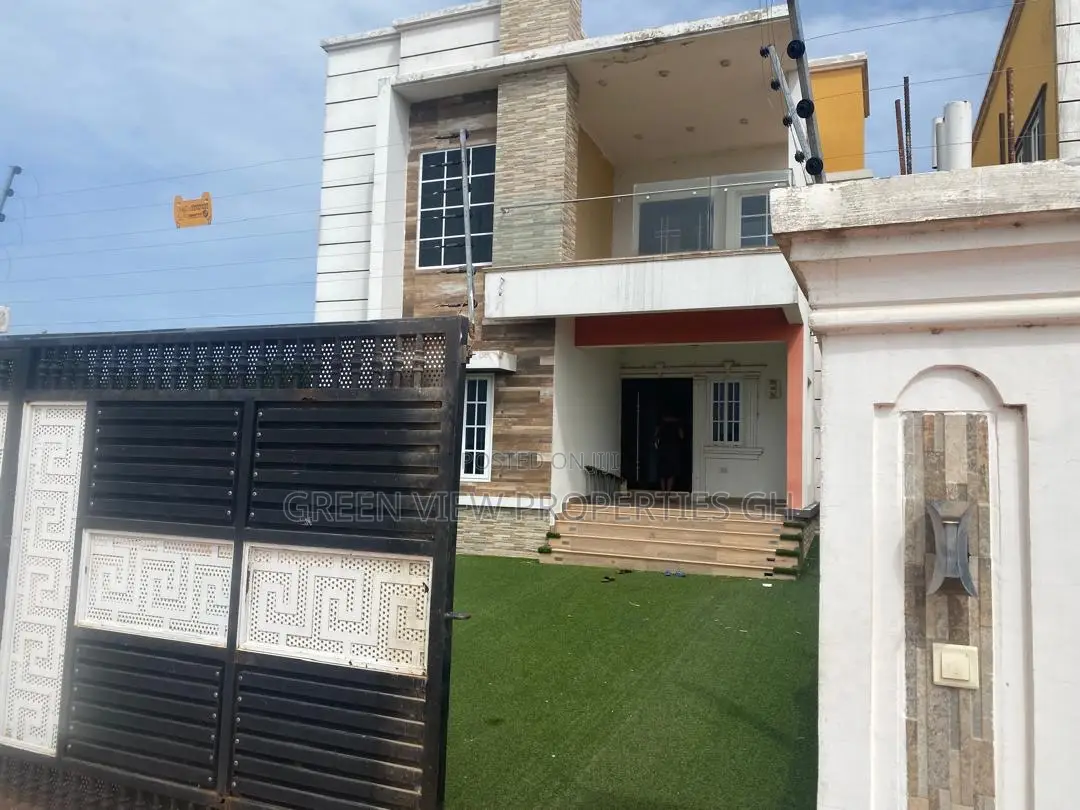4bdrm Duplex in West Hills Mall Area for rent in West Hills Mall Area