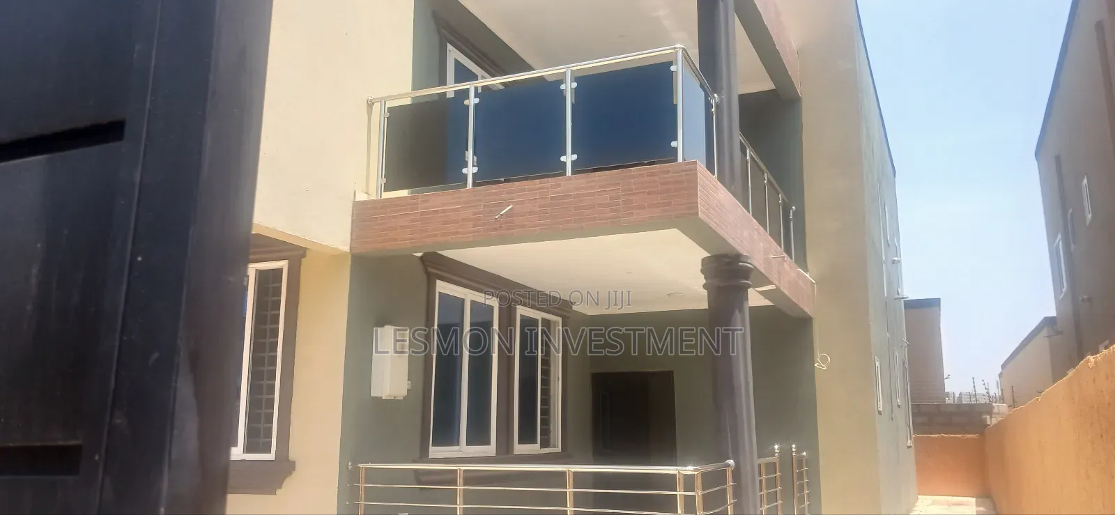 4bdrm Duplex in Agent, Baatsona Total for sale in Baatsona Total