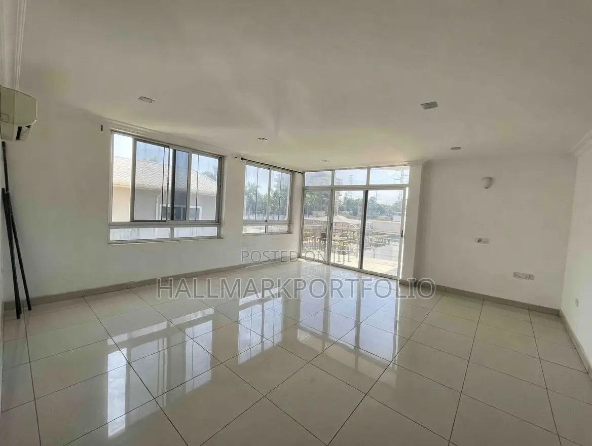 3bdrm Apartment in Shiashe, East Legon for rent in East Legon