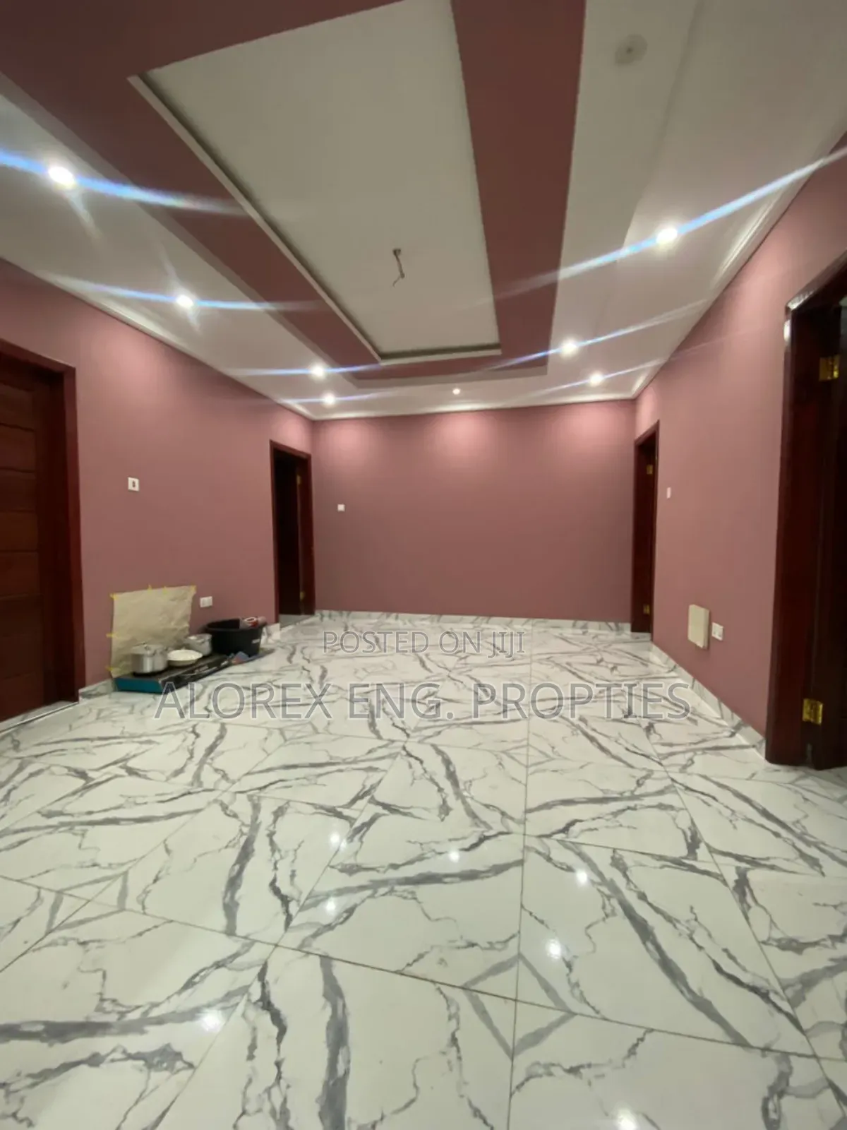 4bdrm Apartment in Adenta, New Site for rent in New Site