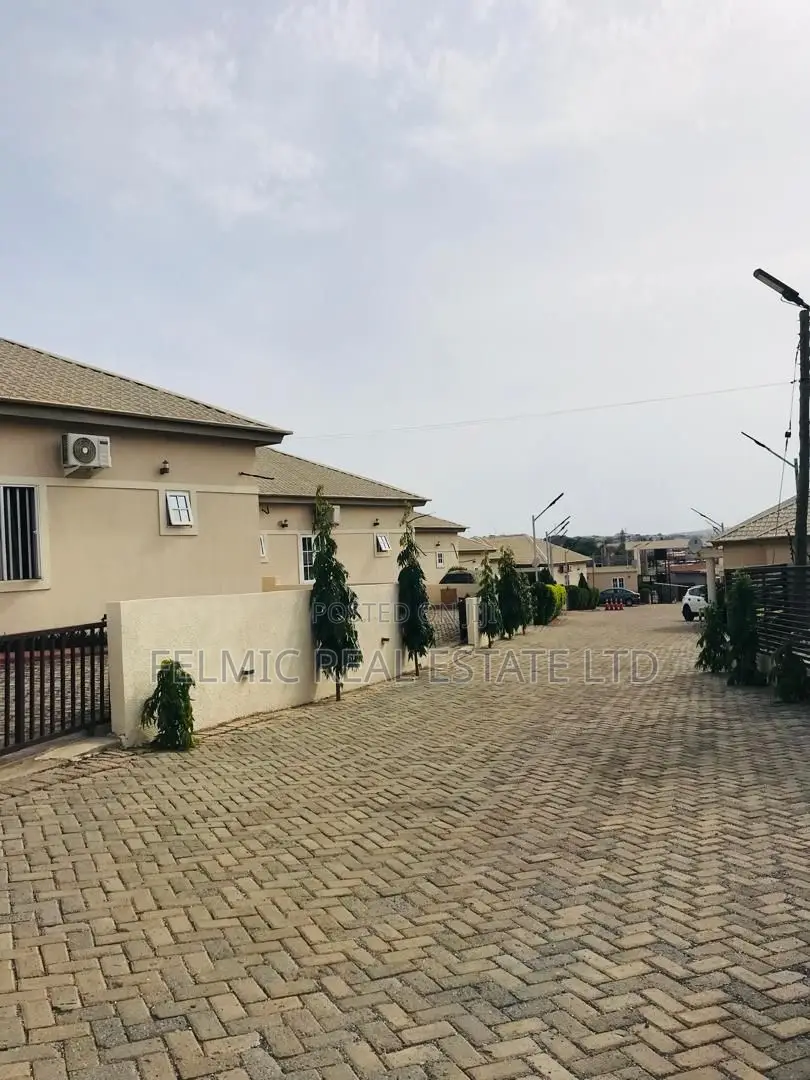 Furnished 3bdrm House in Felmic Real Estate, Pillar 2 for sale in Pillar 2