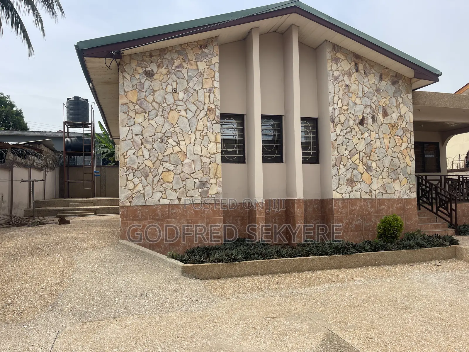 3bdrm House in Adeleke Estates, Kumasi Metropolitan for rent in Kumasi Metropolitan