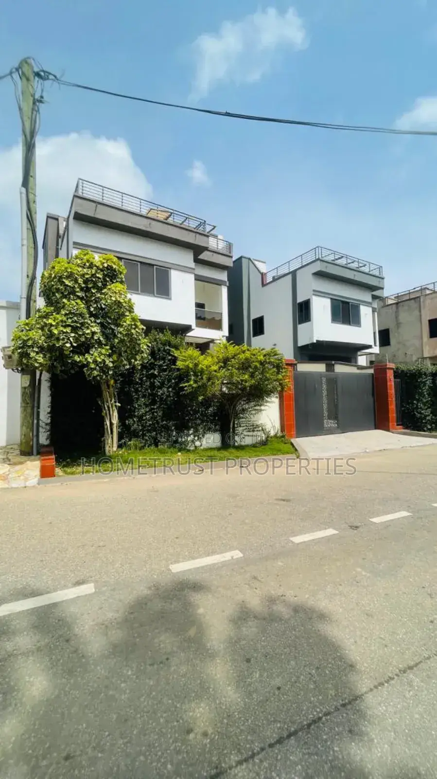 4bdrm Duplex in Aburi Peduase for sale in Aburi