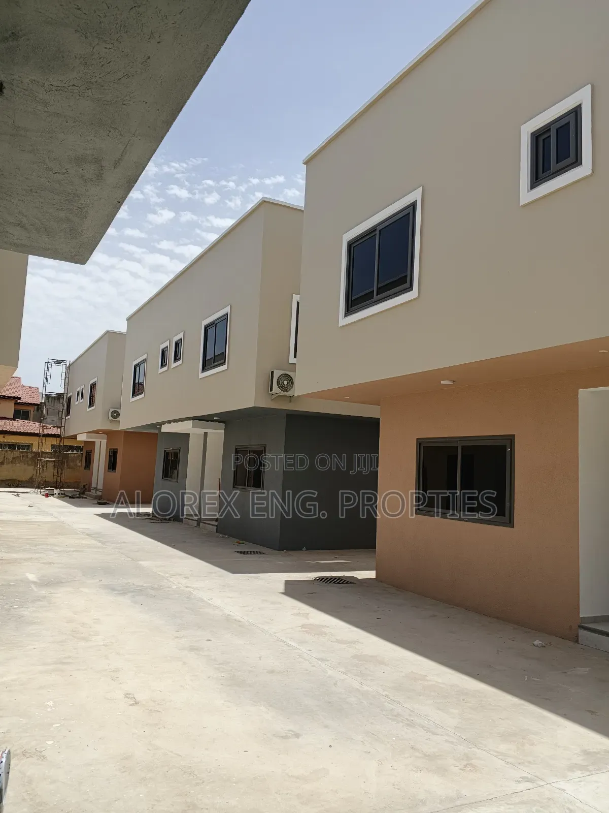3bdrm Townhouse/Terrace in $160,000, SDA Area for sale in SDA Area