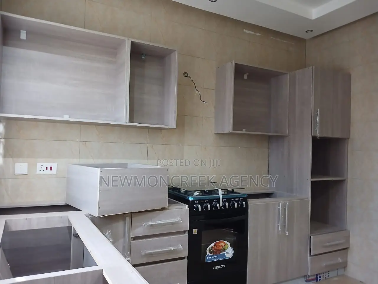 3bdrm Bungalow in Ayi Mensah, Accra Metropolitan for sale in Accra Metropolitan