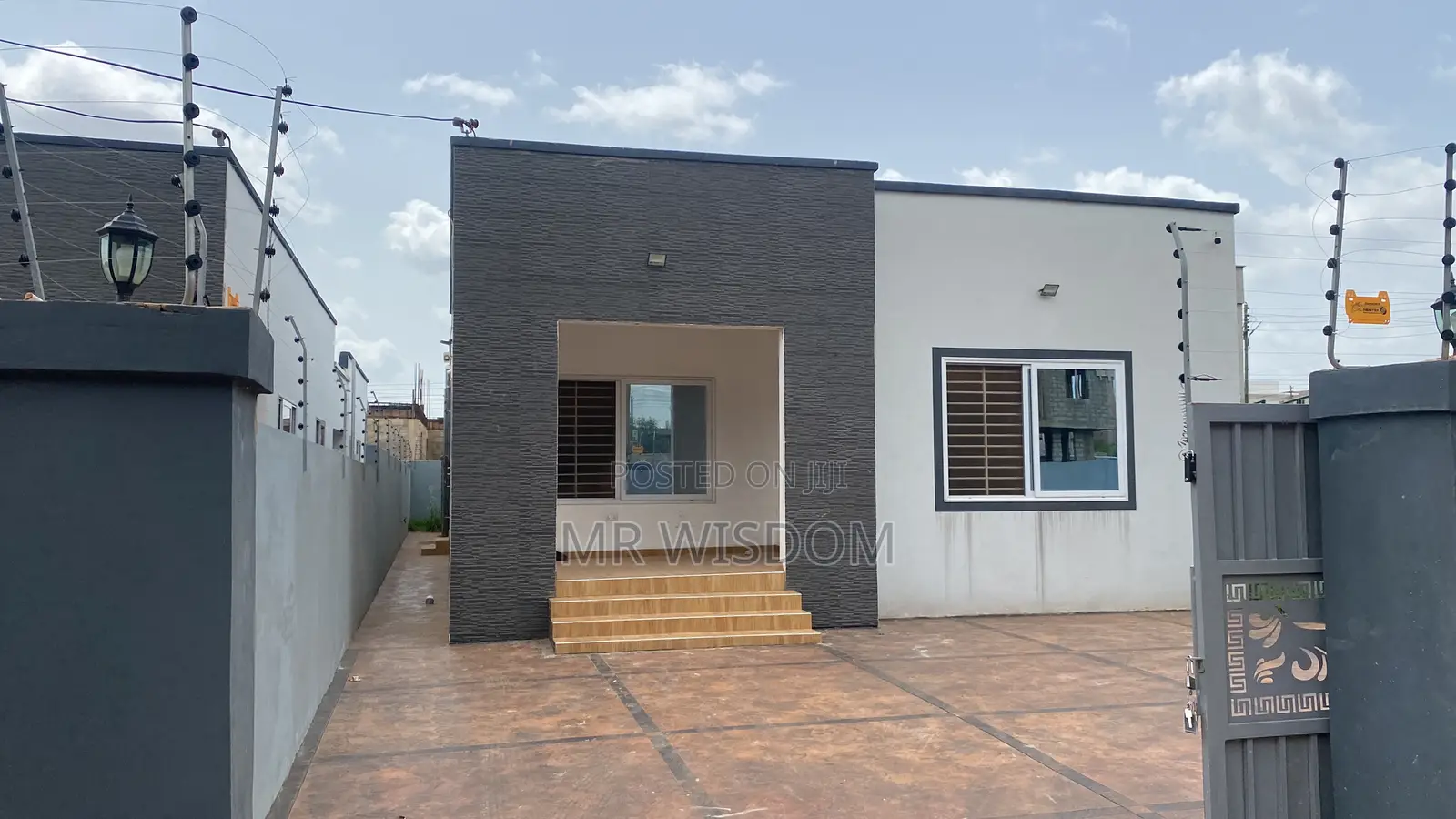 3bdrm Bungalow in Lakeside Estate, Ashaley Botwe for sale in Ashaley Botwe