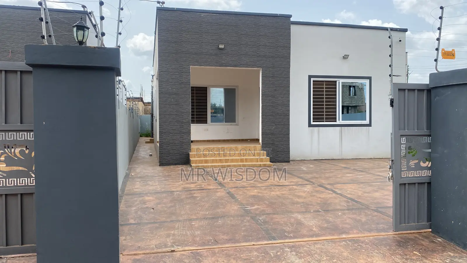 3bdrm Bungalow in Lakeside Estate, Ashaley Botwe for sale in Ashaley Botwe