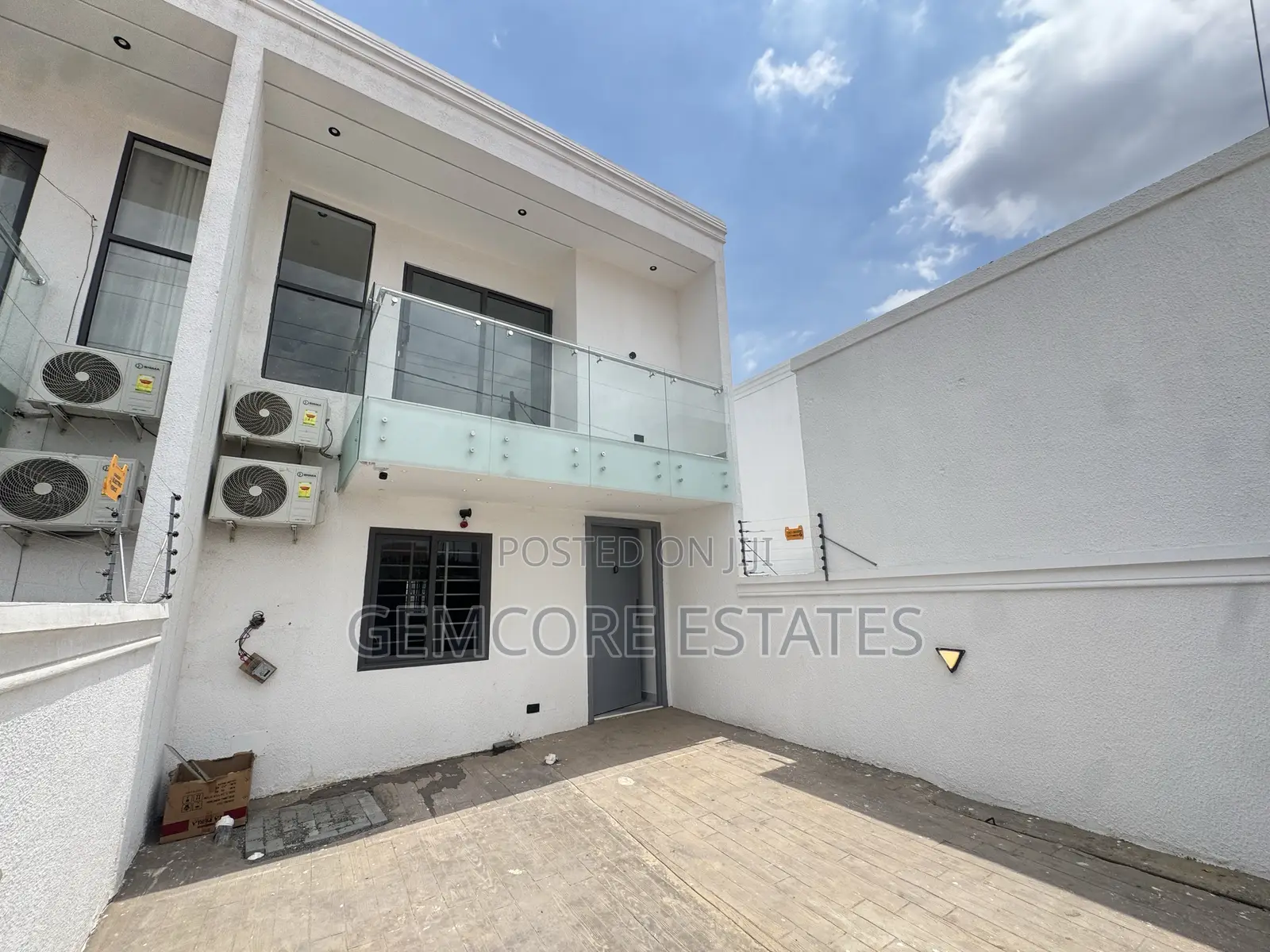 2bdrm Townhouse/Terrace in School Junction, Ashaley Botwe for sale in Ashaley Botwe