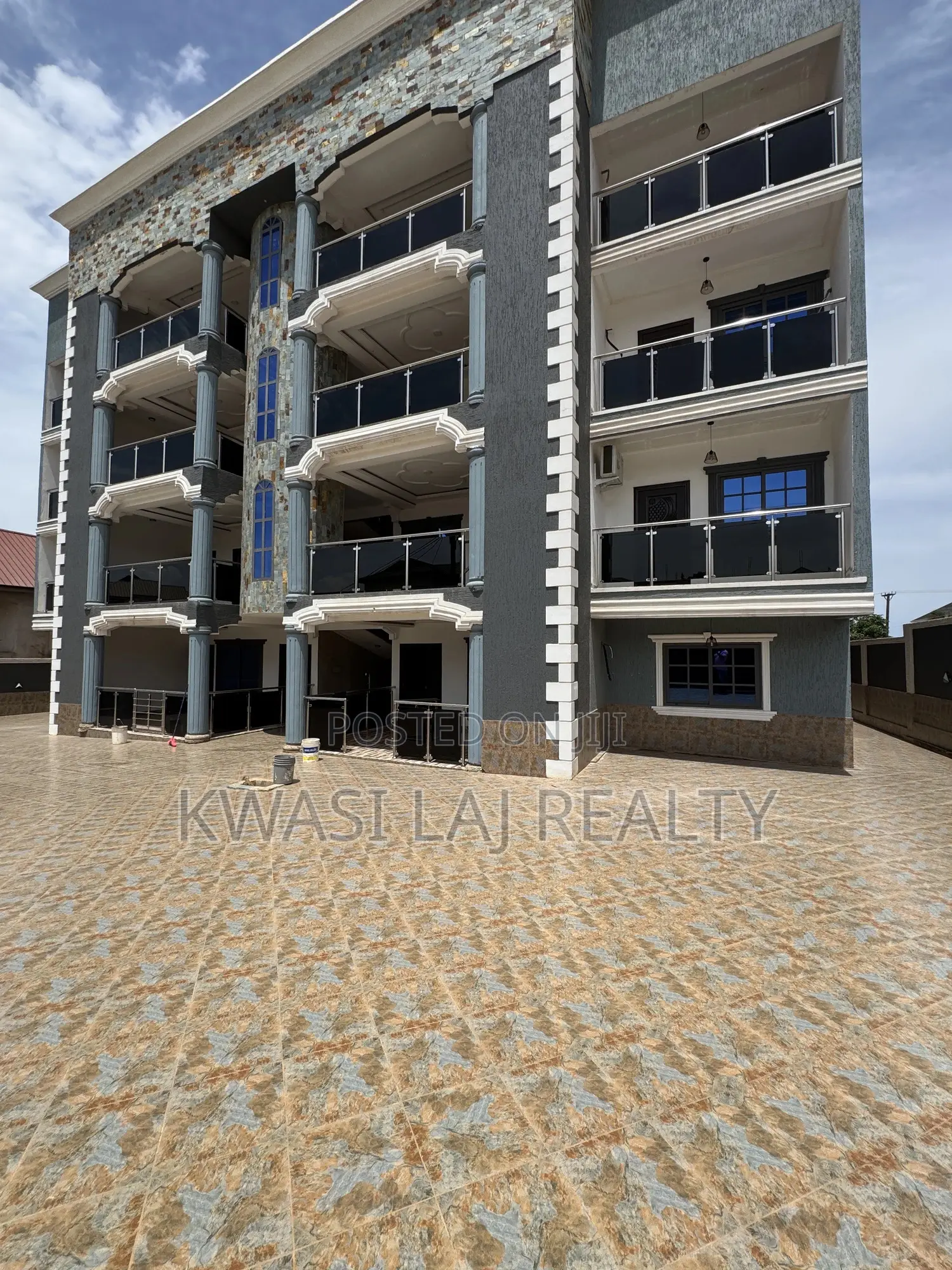 2bdrm Apartment in Inside New Bortianor, Weija for rent in Weija