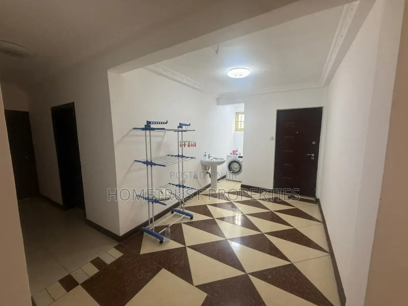 7bdrm House in Tema Community 12, Sakumono for sale in Sakumono