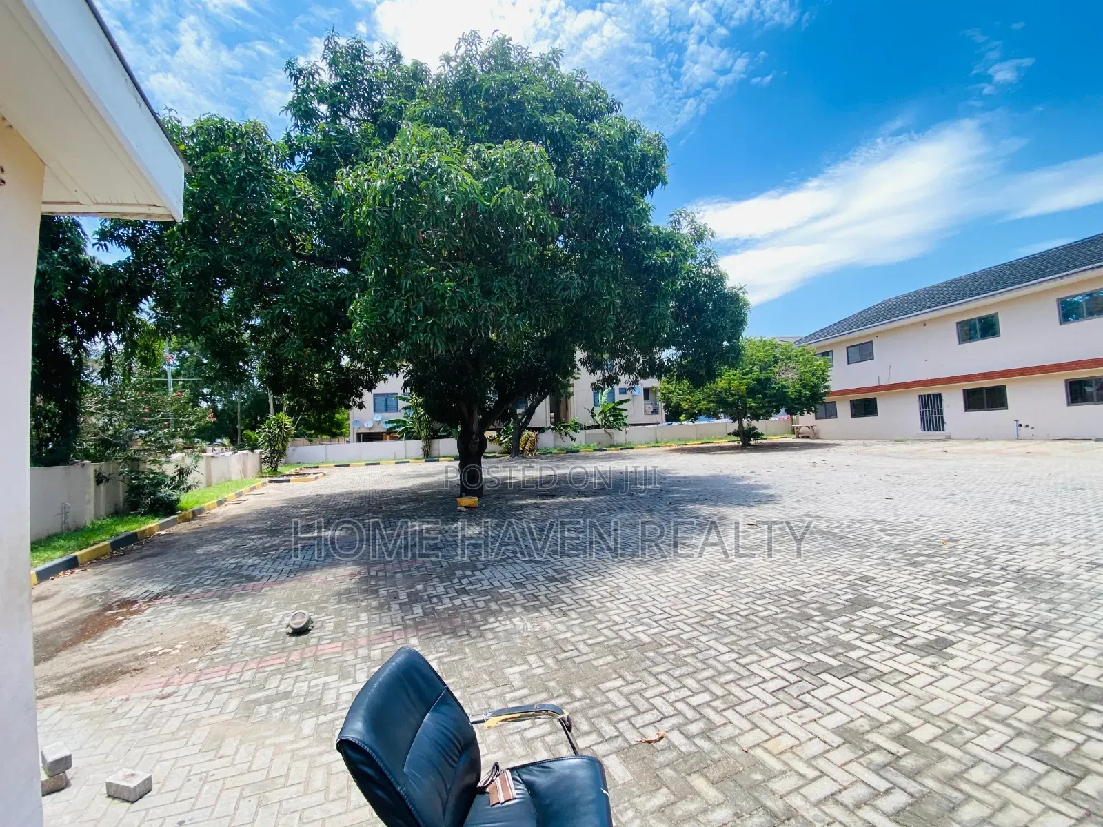 42 Office Rooms Space for Rent at Airport Residentials in Airport Residential Area