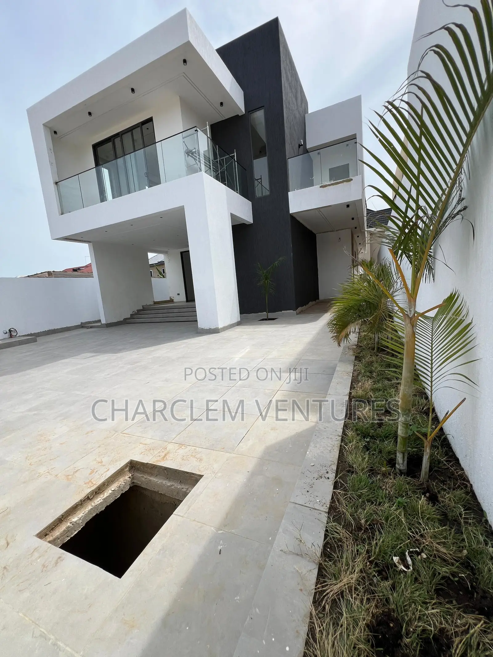 4bdrm House in Charclem Ventures, Accra Metropolitan for sale in Accra Metropolitan