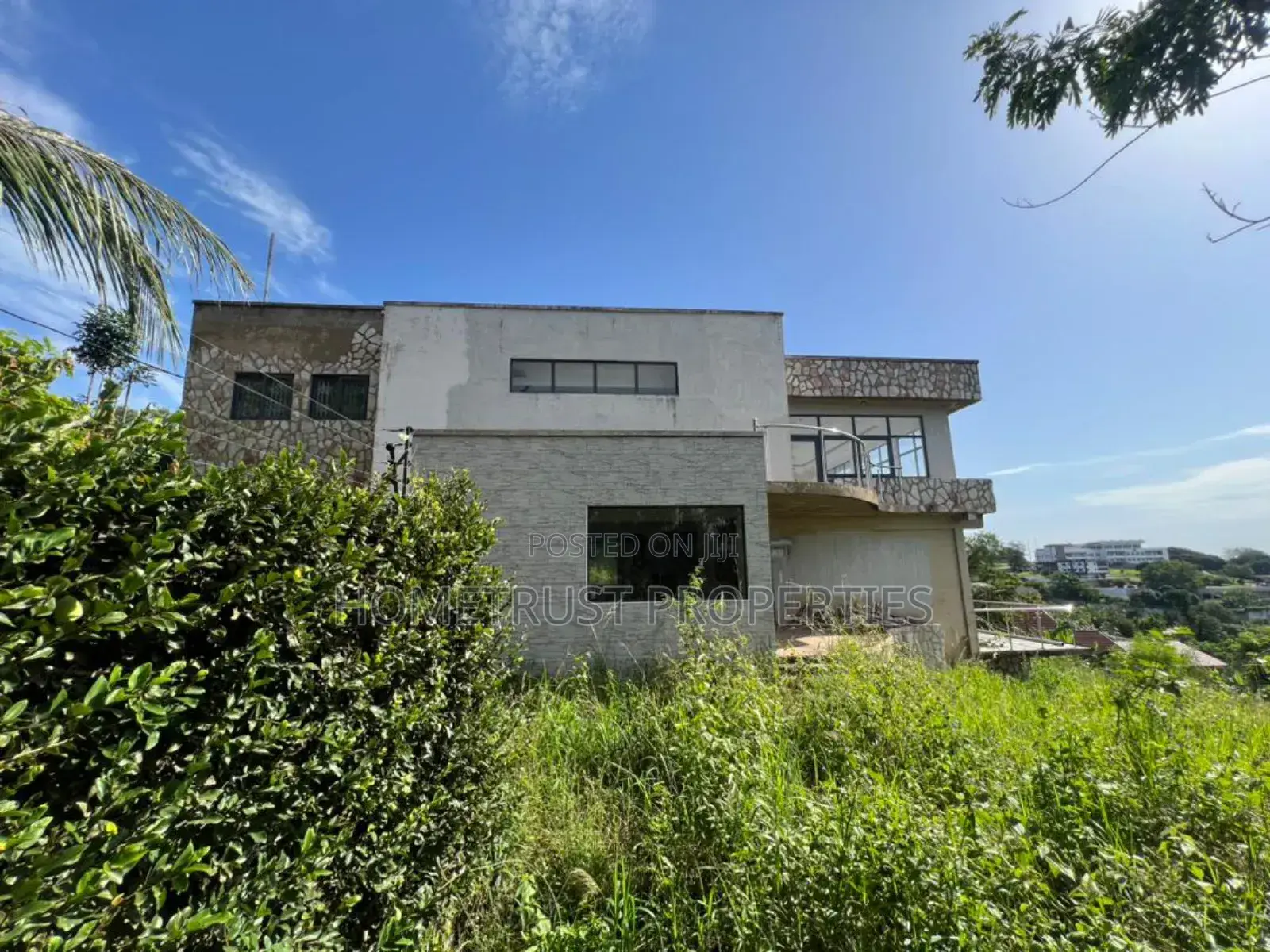 6bdrm House in Aburi Peduase for sale in Aburi