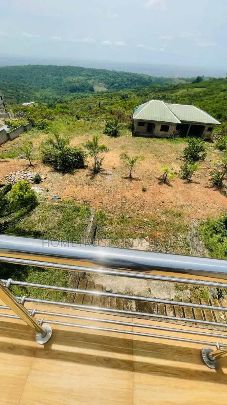 6bdrm House in Aburi Peduase for sale in Aburi