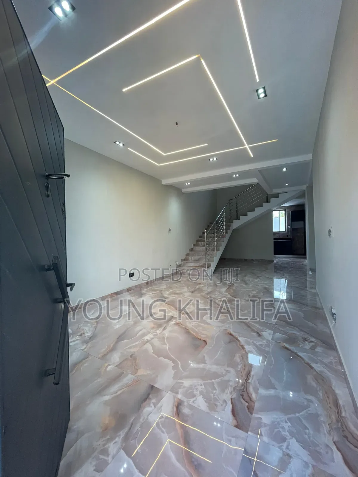 3bdrm Townhouse / Terrace in Teshie Bush Rood, Tseaddo for rent in Tseaddo
