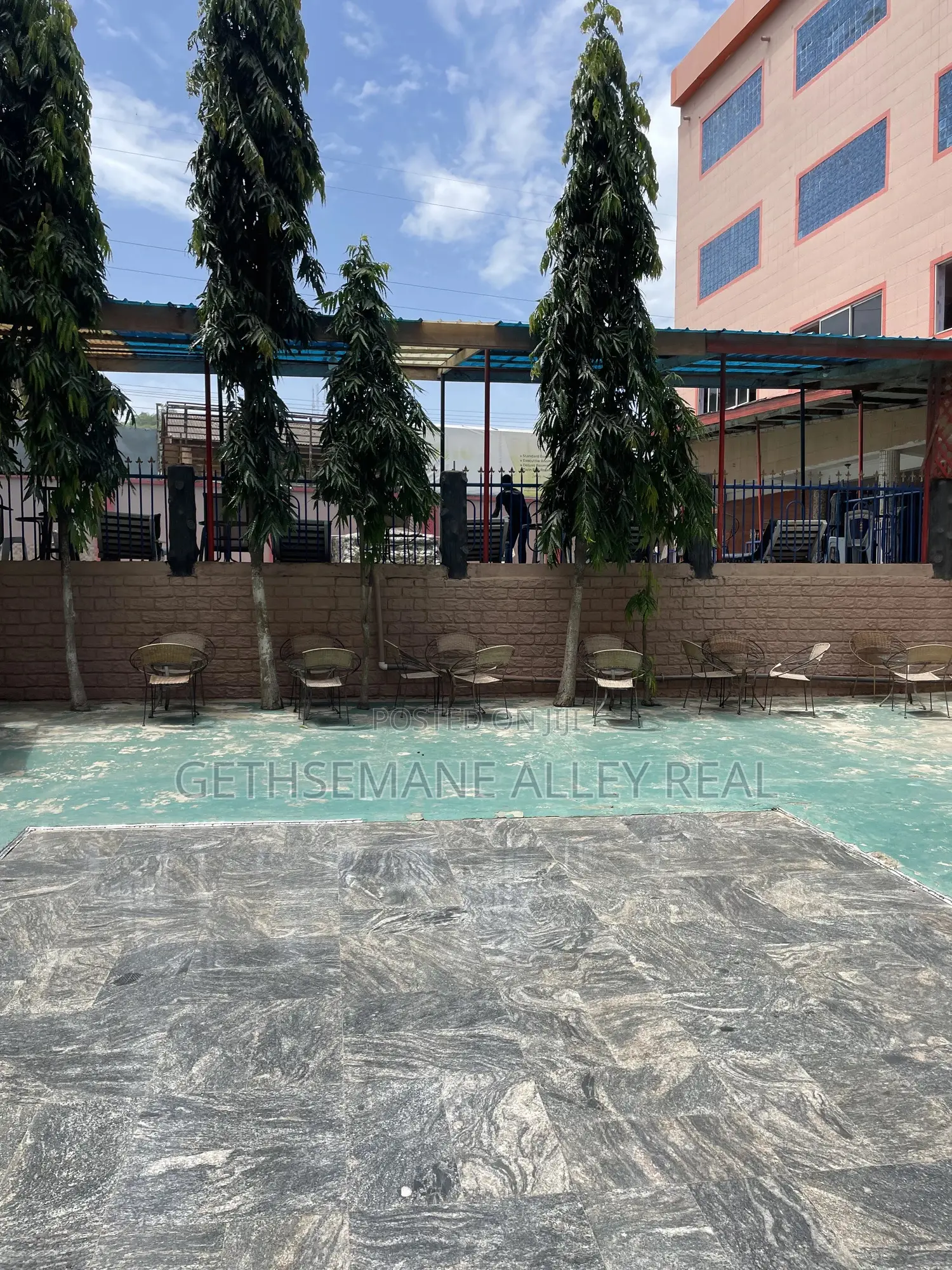 2bdrm Apartment in Gethsemeny Alley, West Hills Mall Area for rent in West Hills Mall Area