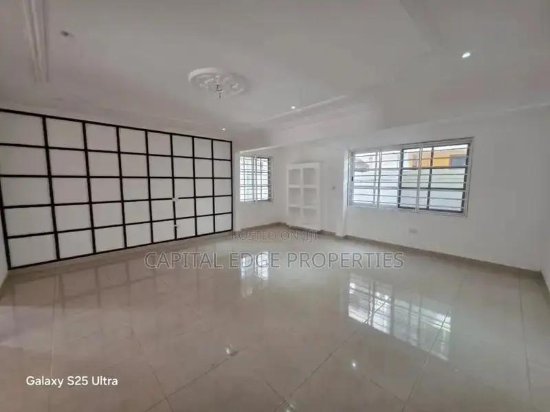 4bdrm Duplex in Adjiriganor for rent in Adjiriganor