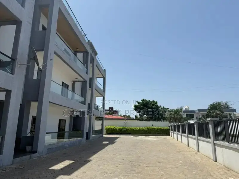 Furnished 3bdrm Apartment in Labone for rent in Labone