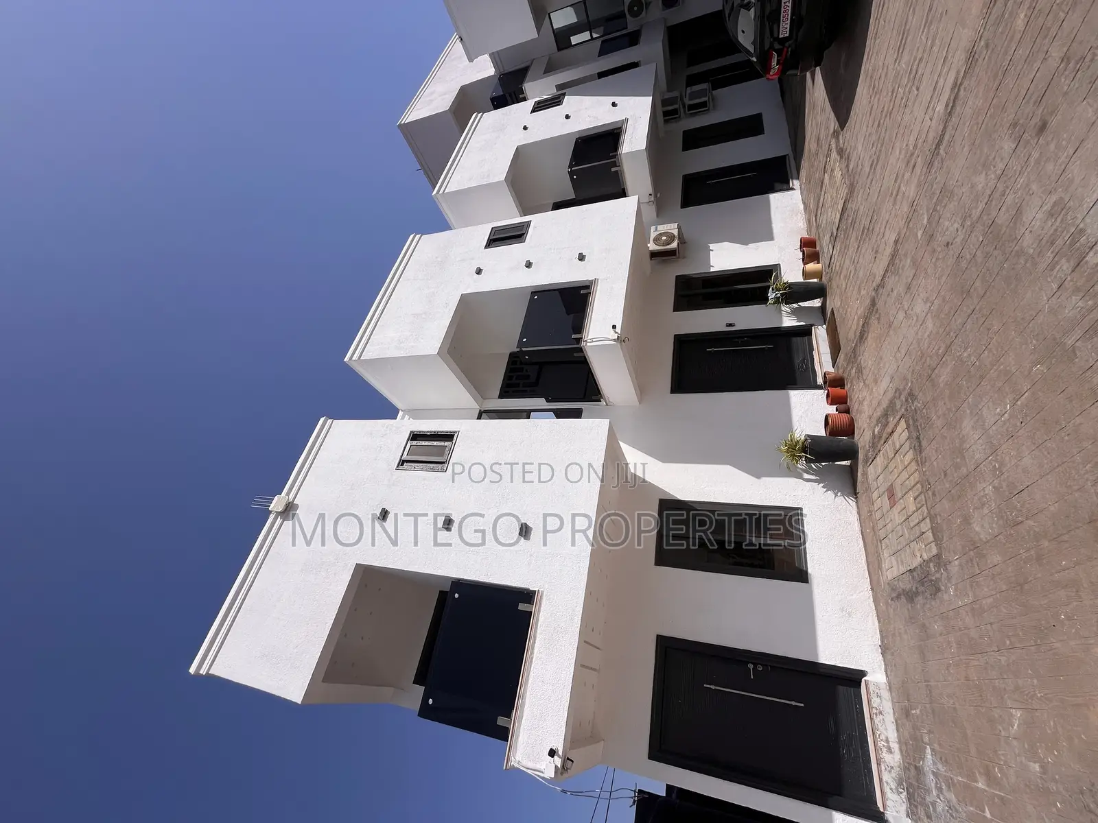2bdrm Townhouse / Terrace in Adjiringanor, School Junction for rent in School Junction
