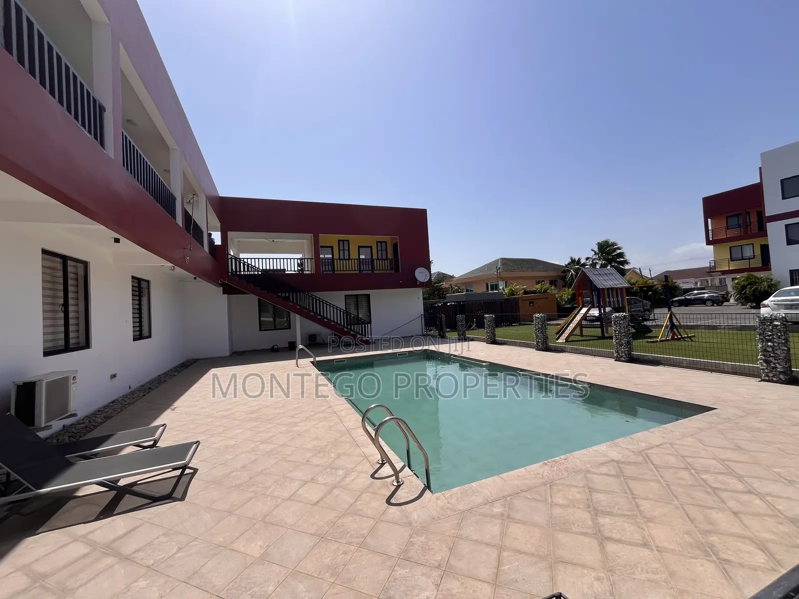 Furnished 3bdrm Townhouse / Terrace in East Legon, American House in American House