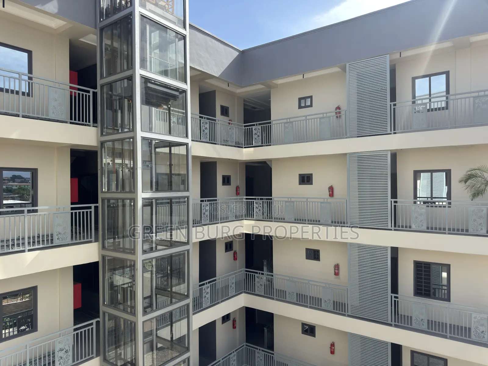 1bdrm Apartment in Green, Madina for rent in Madina