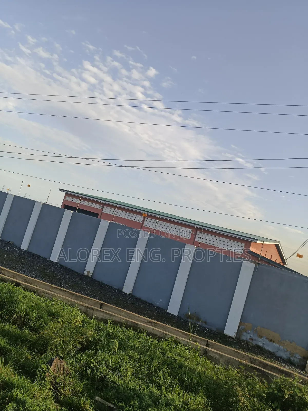 Warehouse for Rent at Dawhenya in Community 25