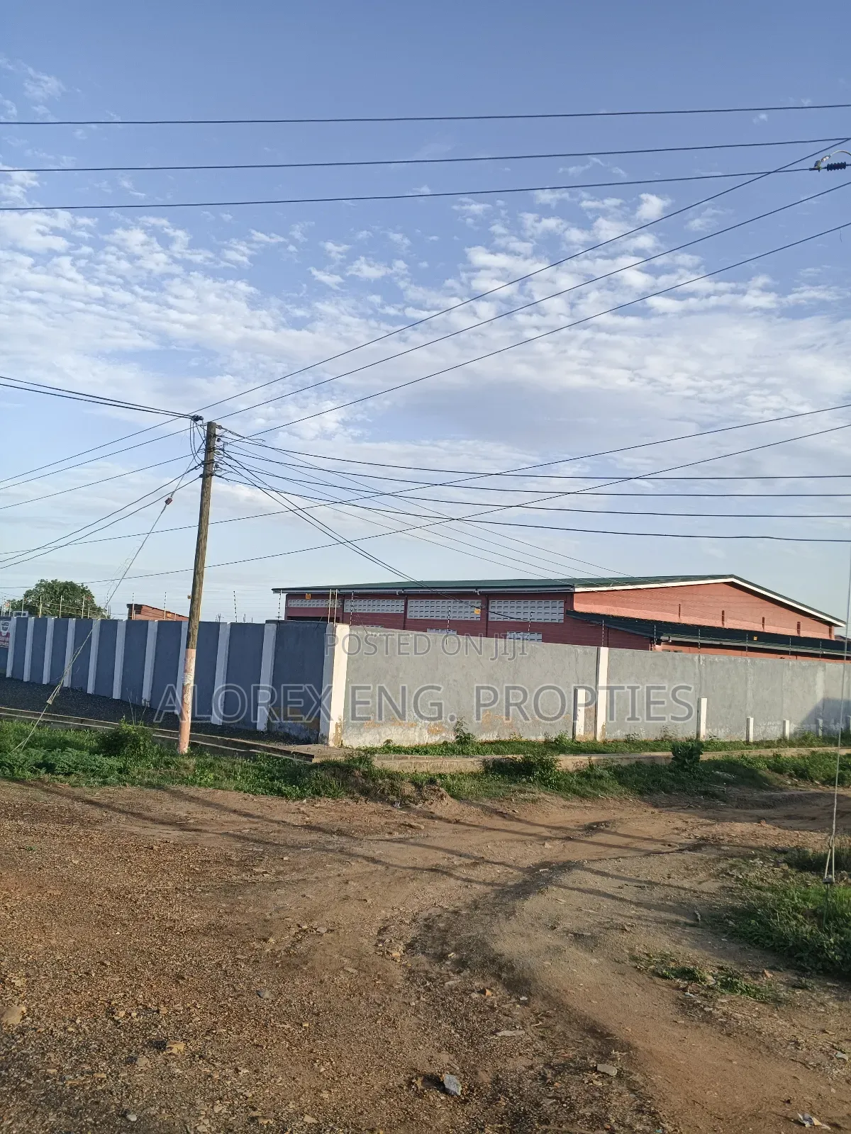 Warehouse for Rent at Dawhenya in Community 25
