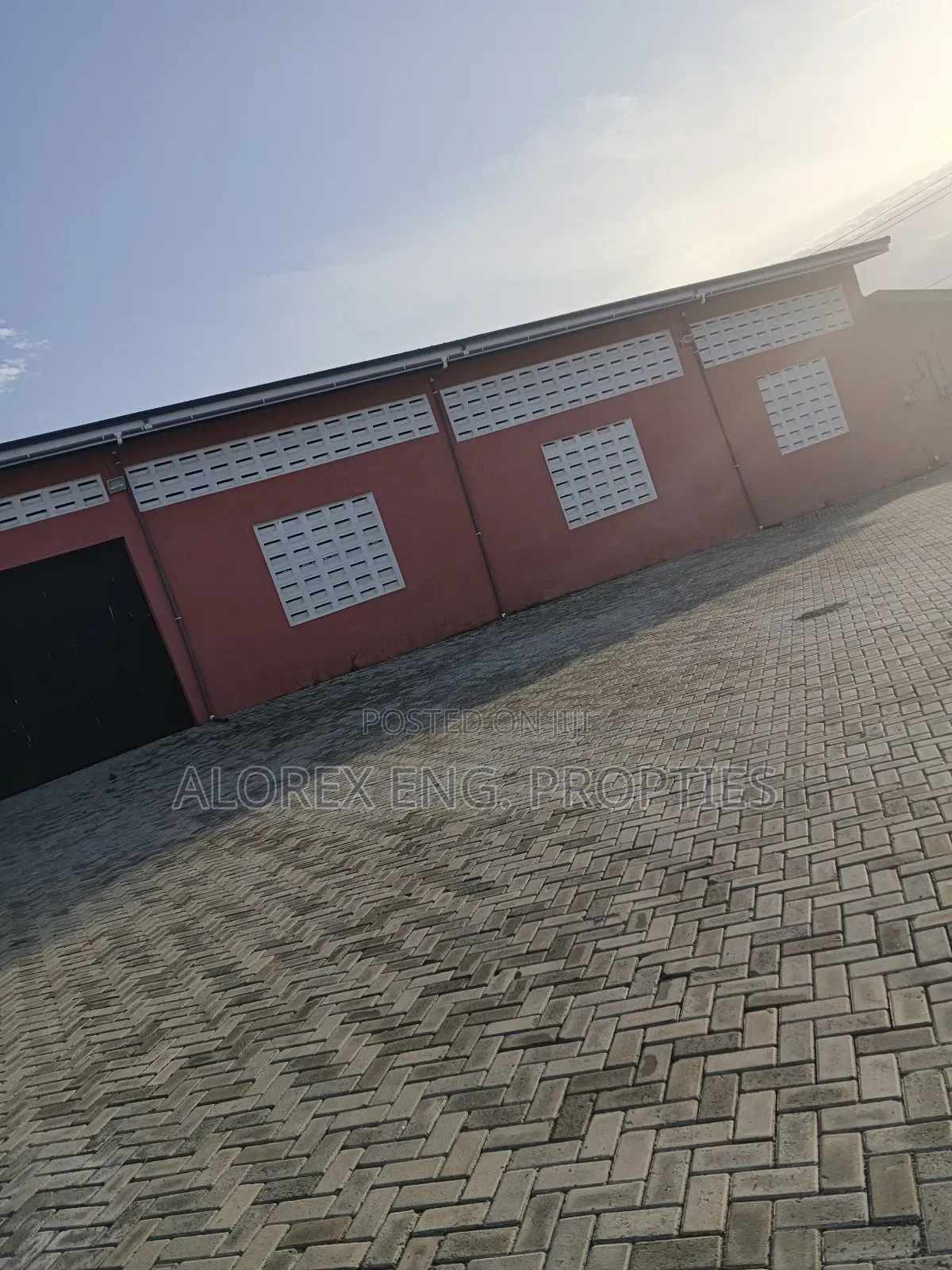 Warehouse for Rent at Dawhenya in Community 25