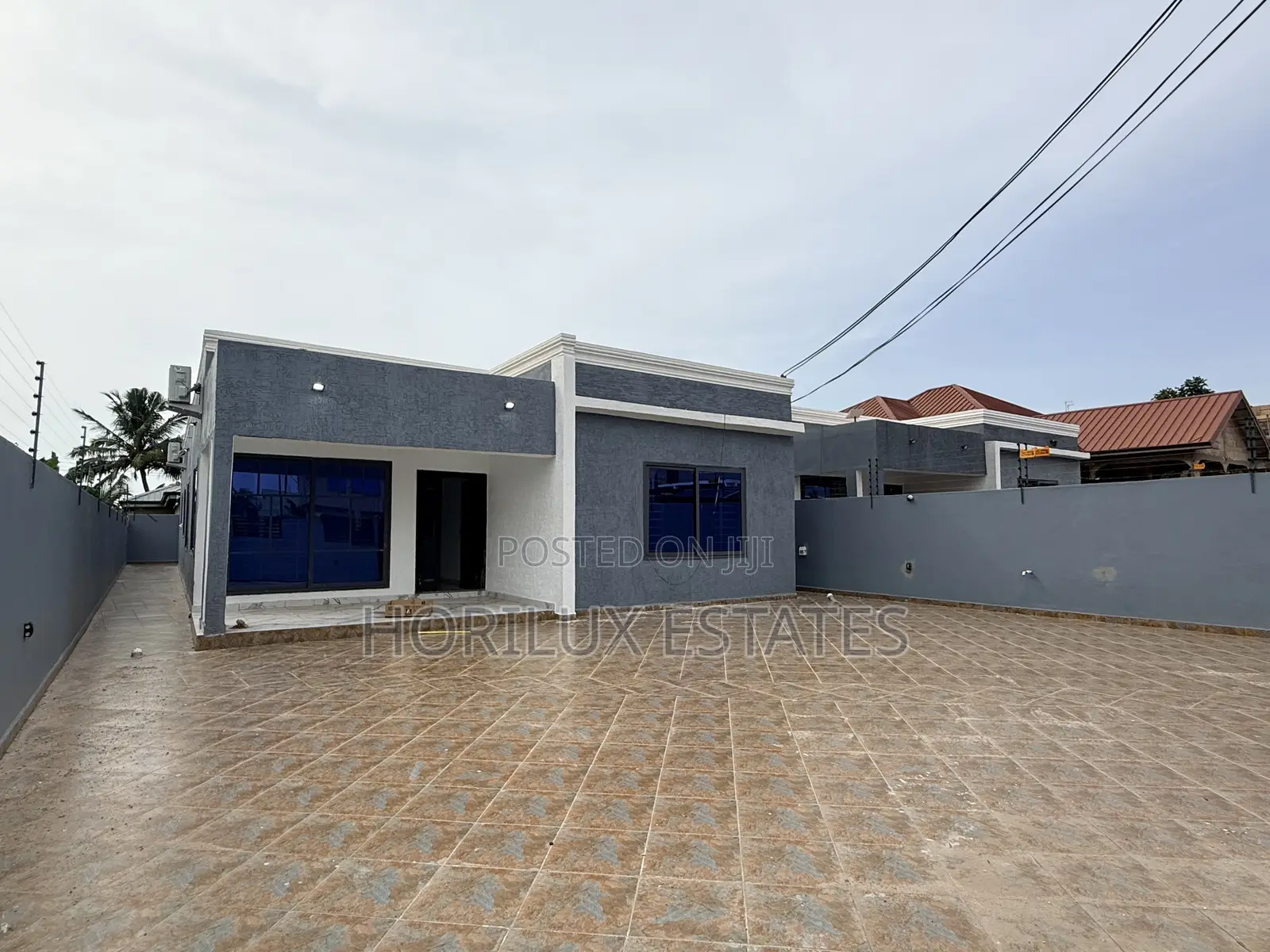 3bdrm Bungalow in Ablekuma Odumase for sale in Ablekuma