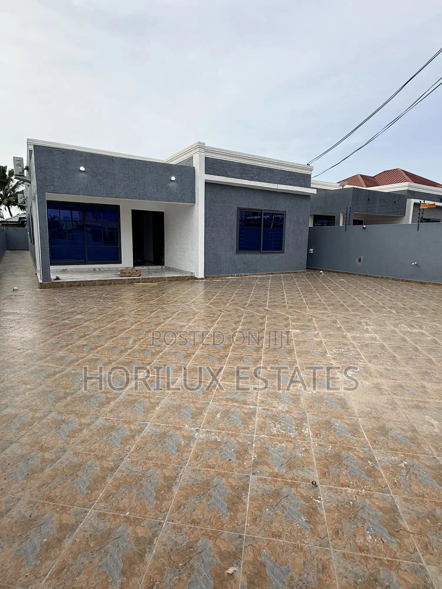 3bdrm Bungalow in Ablekuma Odumase for sale in Ablekuma