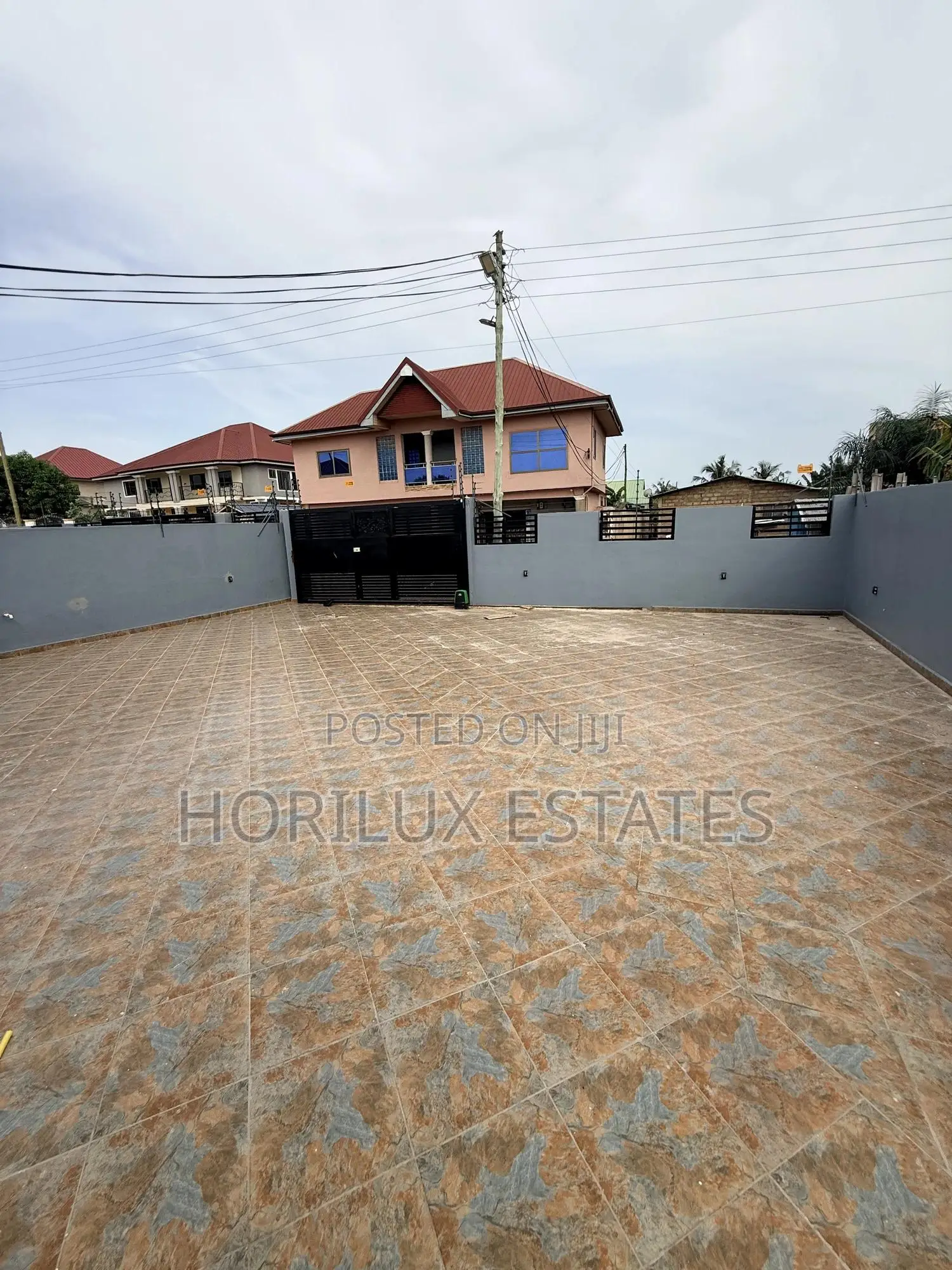 3bdrm Bungalow in Ablekuma Odumase for sale in Ablekuma