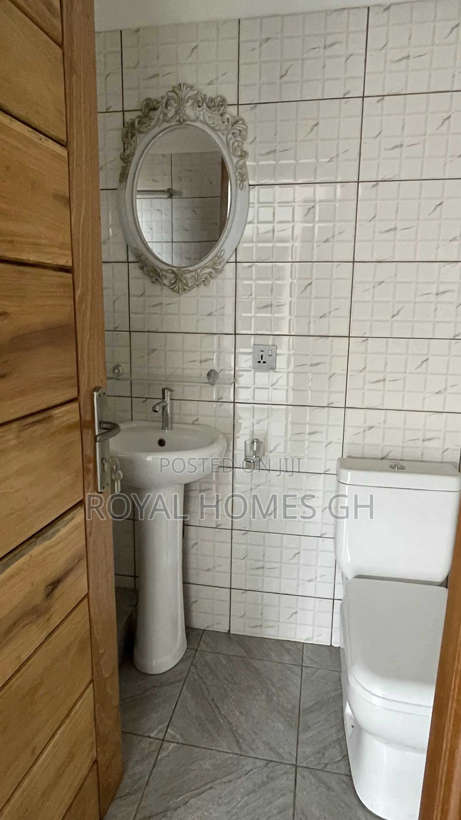 2bdrm Apartment in Royal Homes Gh, East Legon for rent in East Legon